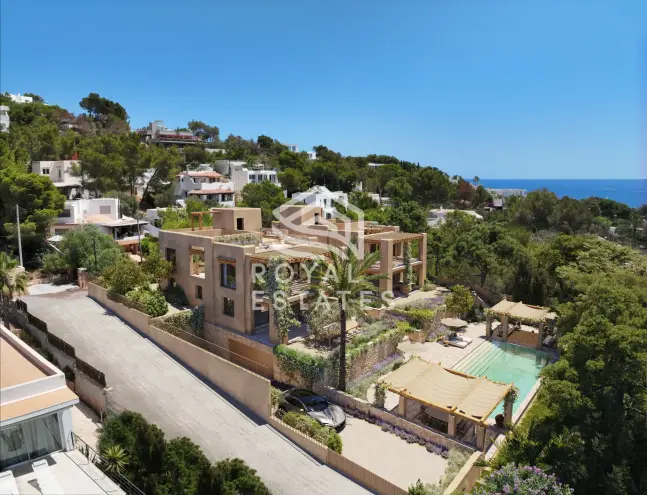 Roca Llisa Ibiza photo